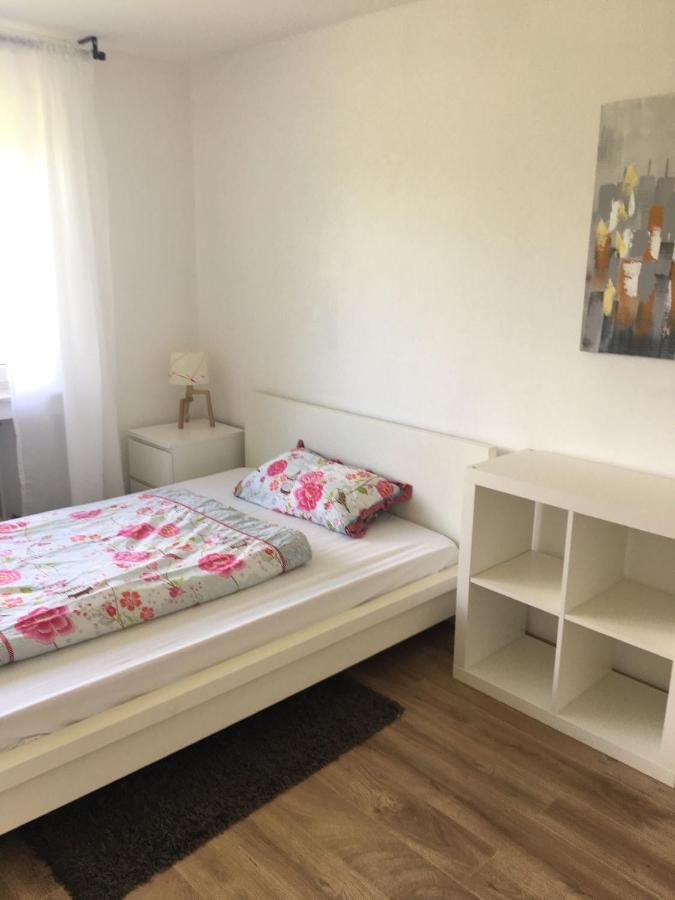 Mayen, Im Mohren, Privatzimmer Nr1, Waldrand, Nahe Nurburgring & Burg Eltz, Gemeinschaftsbad Eksteriør billede